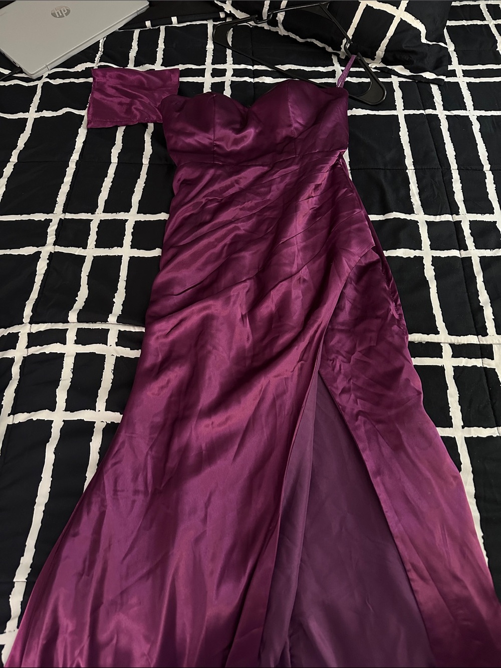 Elegant Purple One-Shoulder Evening Dress